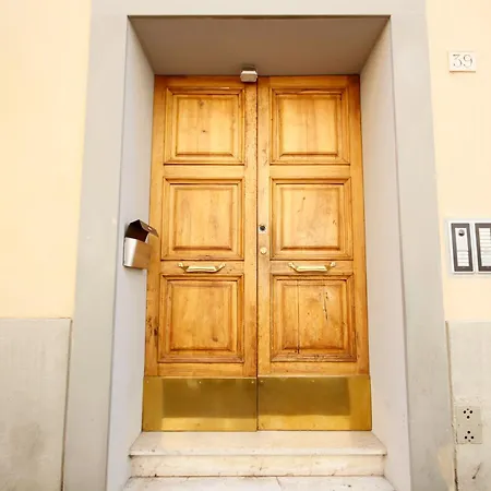 Montebello Apartment *