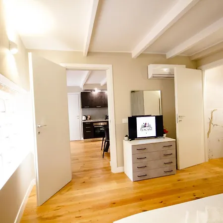Apartment Montebello Florence